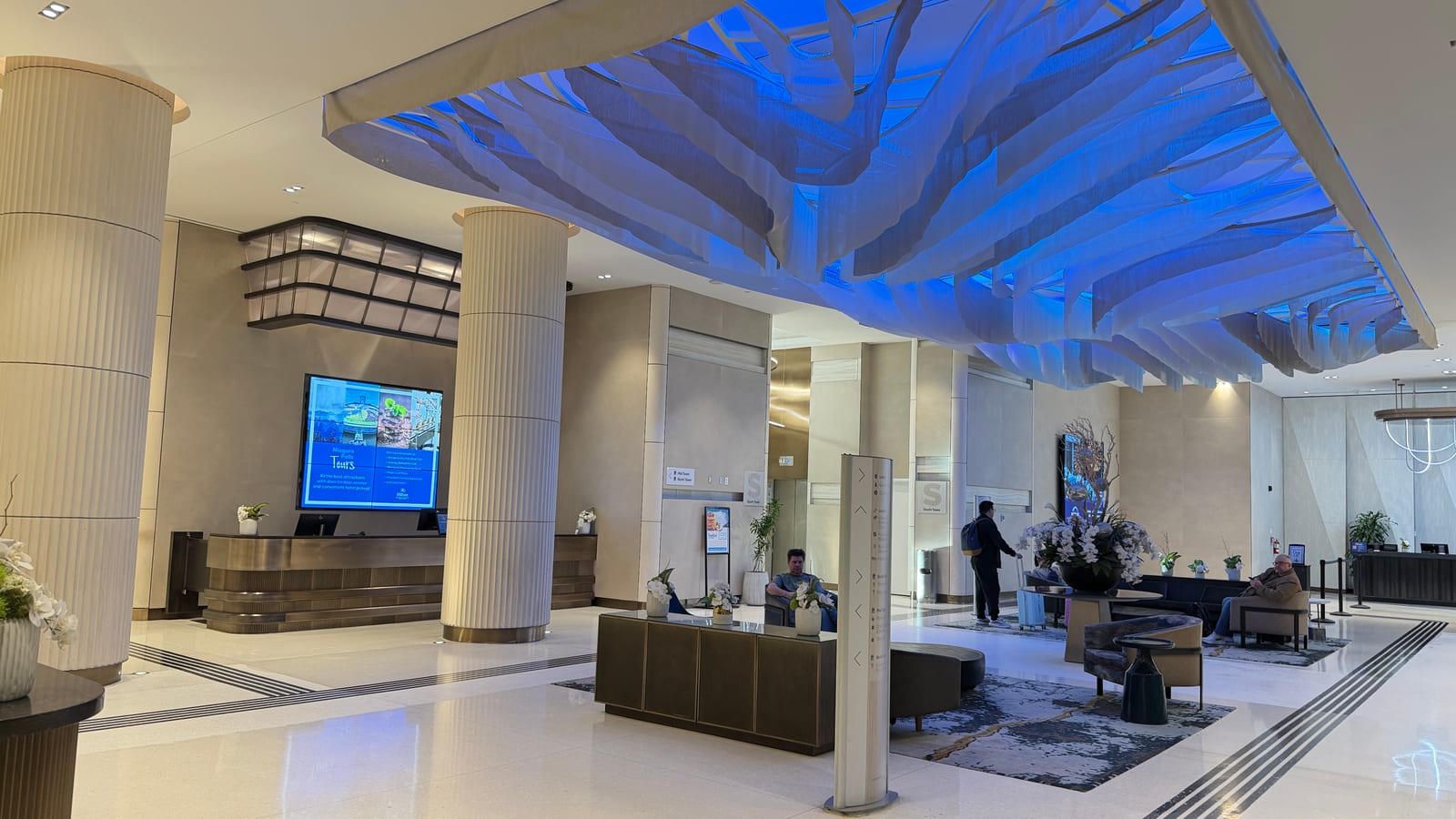 Hilton Niagara Falls Fallsview Hotel entrance area